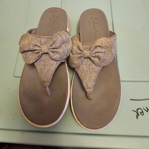 Flip flops sketchers women's size 7